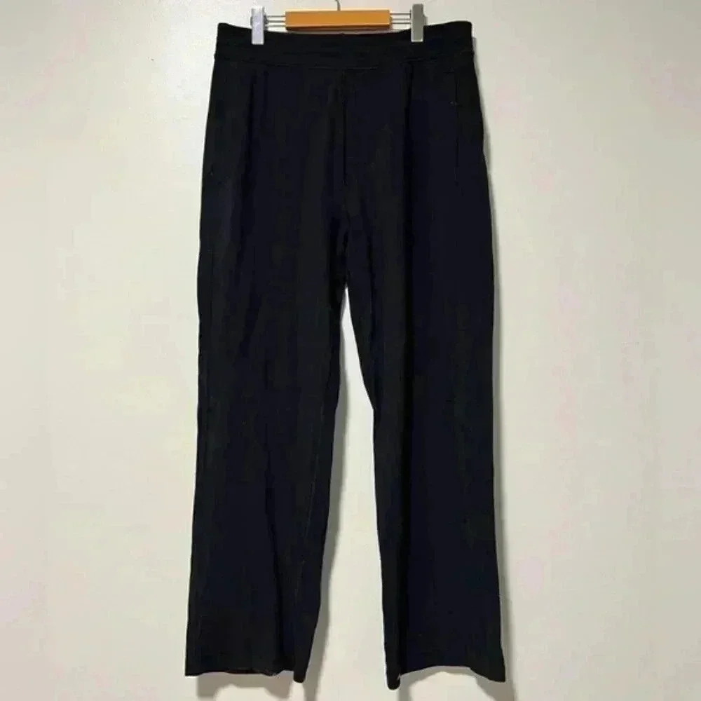 Lululemon Men’s Relaxed Fit Black Pants - Waist 17.5-18”Inseam 34-34.5”